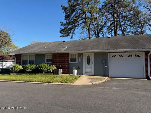 b-682 New Castle Court, Lakewood, NJ, 08701 | Card Image