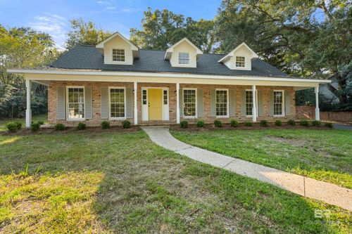 728 Spring Station Rd, Mobile, AL, 36609-6107 | Card Image