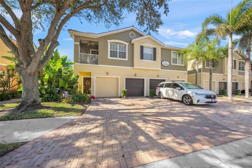 15-101-8015 Limestone Ln, SARASOTA, FL, 34233-3254 | Card Image