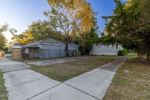 1020 S 4th St, Wilmington, NC, 28401-5618 | Card Image