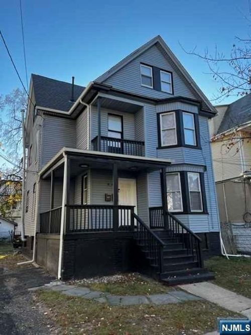16-14-16 Ricord St, Newark, NJ, 07106-2004 | Card Image