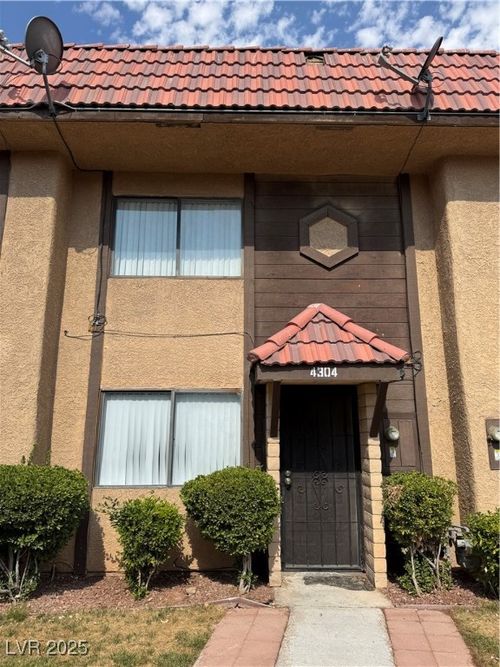 4304 Lynnann Dr, Las Vegas, NV, 89110-1251 | Card Image