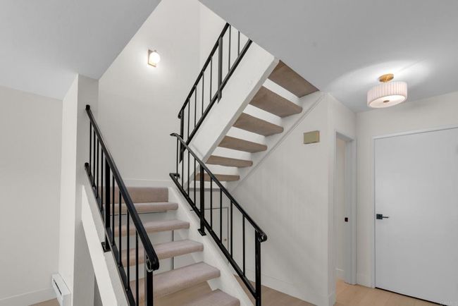 22 Seaview Dr S, Townhouse with 3 bedrooms, 3 bathrooms and 2 parking in Rolling Hills Estates CA | Image 12