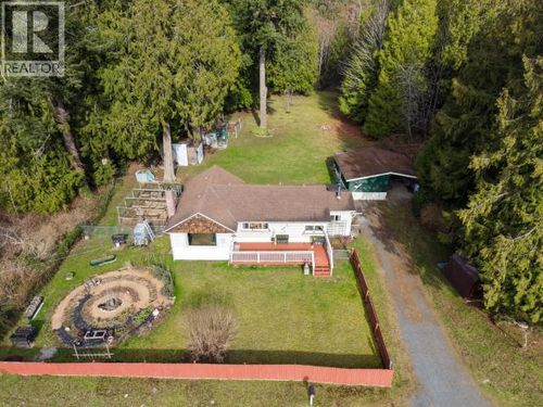 2468 Zilinsky Rd, Powell River, BC, V8A0P1 | Card Image