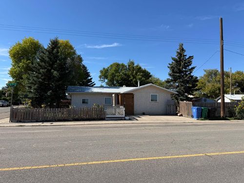 1239 41 Ave N, Lethbridge, AB, T1H6A4 | Card Image