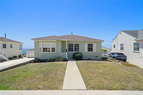 2719 S Averill Ave, San Pedro, CA, 90731-5632 | Card Image
