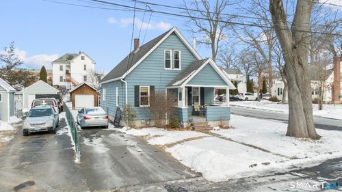 3 Anderson St, Manchester, CT, 06040-4011 | Card Image