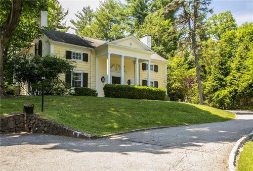 306 Quaker Rd, Chappaqua, NY, 10514-2634 | Card Image