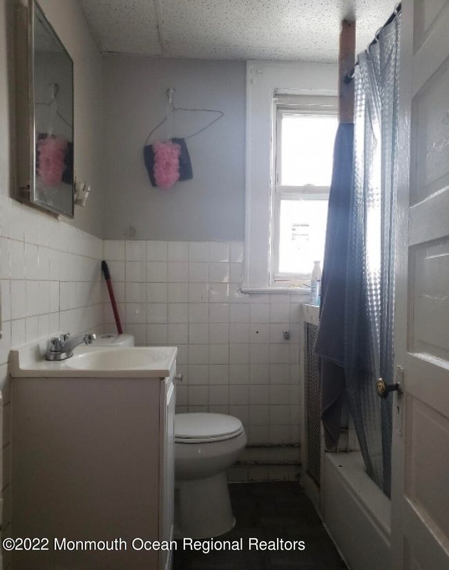 29 Palm St, Home with 5 bedrooms, 2 bathrooms and null parking in Newark NJ | Image 11