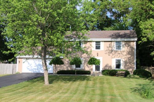 1400 S Ridgeway Road, New Berlin, WI, 53146 | Card Image