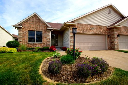 5260-5260 Friendship Dr, Davenport, IA, 52804-4857 | Card Image