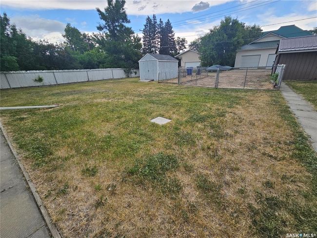 308 Cypress St, House other with 5 bedrooms, 2 bathrooms and 3 parking in Maple Creek SK | Image 43