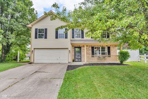 8089 N Harvest Ct, Columbus, IN, 47201-2548 | Card Image