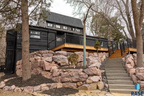 2320 S Southeastern Ave, Sioux Falls, SD, 57103-4313 | Card Image