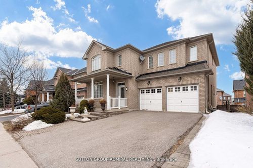 393 Coachwhip Trail, Newmarket, ON, L3X2R2 | Card Image
