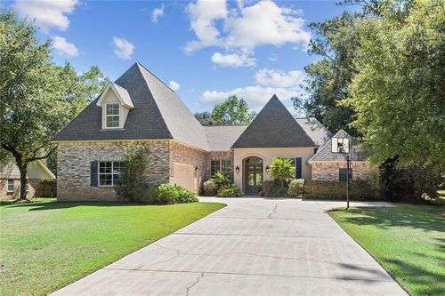 125 Country Club Dr, Covington, LA, 70433-4812 | Card Image