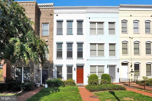 909 5th St Se, WASHINGTON, DC, 20003-4518 | Card Image