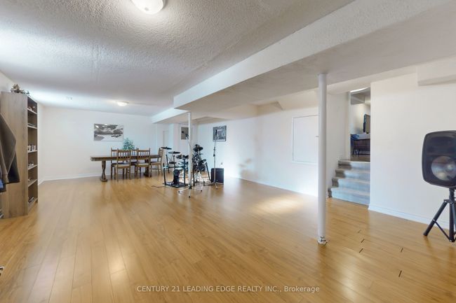 17 Jardine St, House other with 6 bedrooms, 4 bathrooms and 2 parking in Brampton ON | Image 38