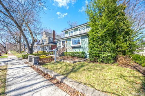 340 W Maplehurst St, Ferndale, MI, 48220-2712 | Card Image