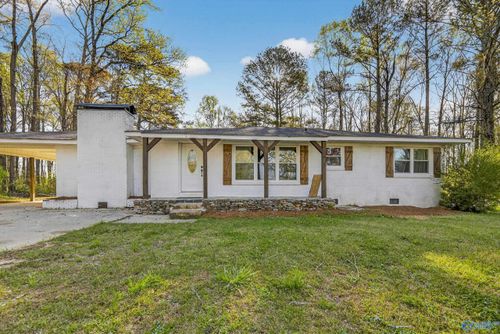 4194 Croft Ferry Rd E, Gadsden, AL, 35903-4114 | Card Image