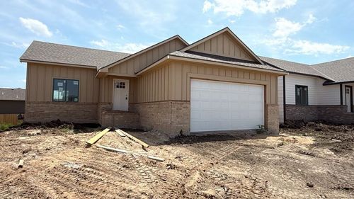 5067 N Toben Ct., Bel Aire, KS, 67226 | Card Image