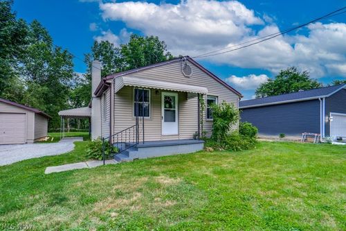 2862 Denaple Avenue, Akron, OH, 44312 | Card Image