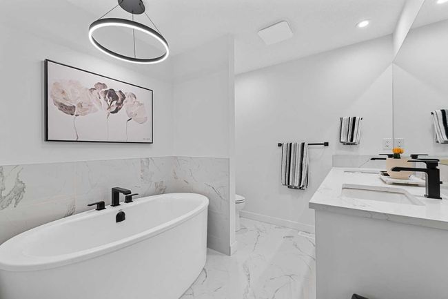 2213 77 Street Sw, Townhouse with 2 bedrooms, 3 bathrooms and 2 parking in Calgary AB | Image 30