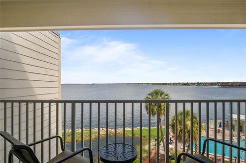 424-2506 N Rocky Point Dr, TAMPA, FL, 33607-1406 | Card Image
