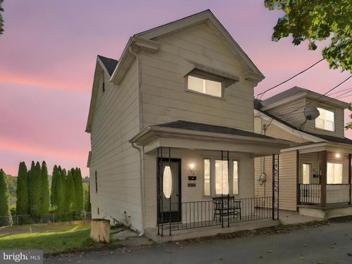 622 Baker St, MINERSVILLE, PA, 17954-1405 | Card Image