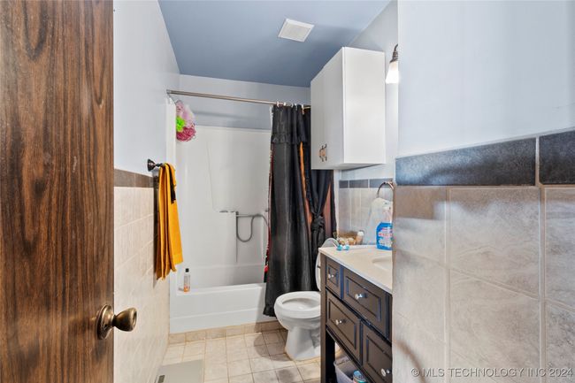 1421 S Hayes Ave, House other with 3 bedrooms, 2 bathrooms and null parking in Wagoner OK | Image 17