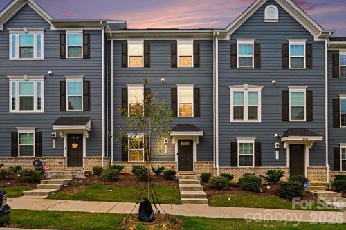2405 Autumn Olive Ln, Matthews, NC, 28104-1148 | Card Image