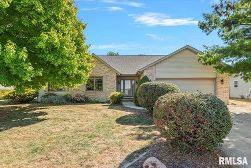 1016 Oakbrook Ave, Chatham, IL, 62629-9624 | Card Image