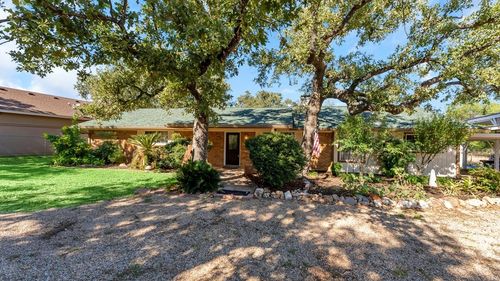 105 Agarita Dr, Burnet, TX, 78611-2894 | Card Image