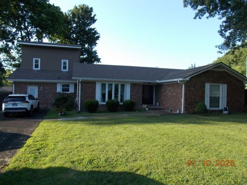 224 Glenn Ave, Gallatin, TN, 37066-3916 | Card Image