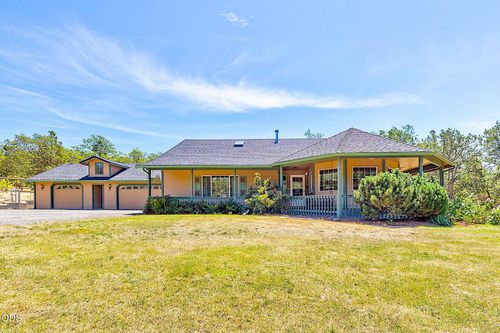 371 Castle Creek Rd, Grants Pass, OR, 97526-6826 | Card Image