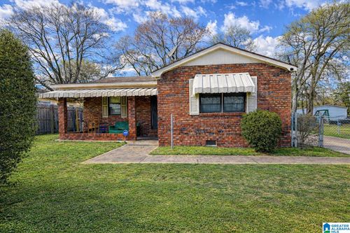 311 Thomas Ave, Eutaw, AL, 35462-1529 | Card Image