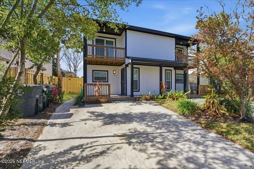 154 Pine St, Atlantic Beach, FL, 32233-4012 | Card Image