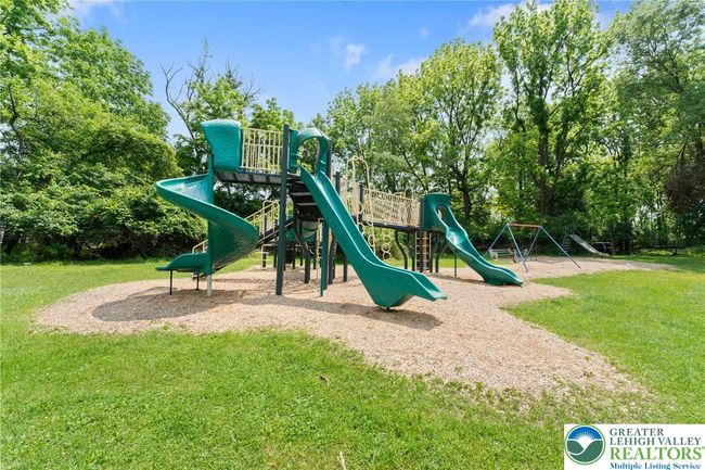719 Redfern Ln, House other with 4 bedrooms, 4 bathrooms and null parking in BETHLEHEM PA | Image 34