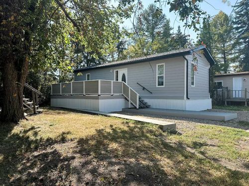 6011 40 Ave Close, Stettler, AB, T4K1G8 | Card Image