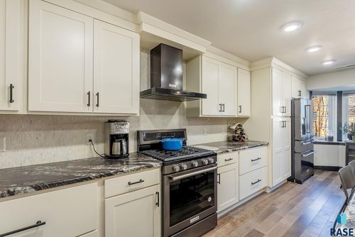 106a-1104 W 57th St Street, Sioux Falls, SD, 57108-2838 | Card Image