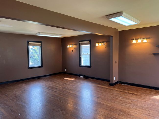 514 S Main St, Home with 0 bedrooms, 1 bathrooms and 10 parking in Middlebury IN | Image 6