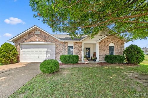 102 Denning Dr, Wentzville, MO, 63385-4566 | Card Image