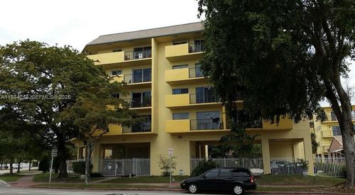 apt-206-1975 Normandy Dr, Miami Beach, FL, 33141-4400 | Card Image