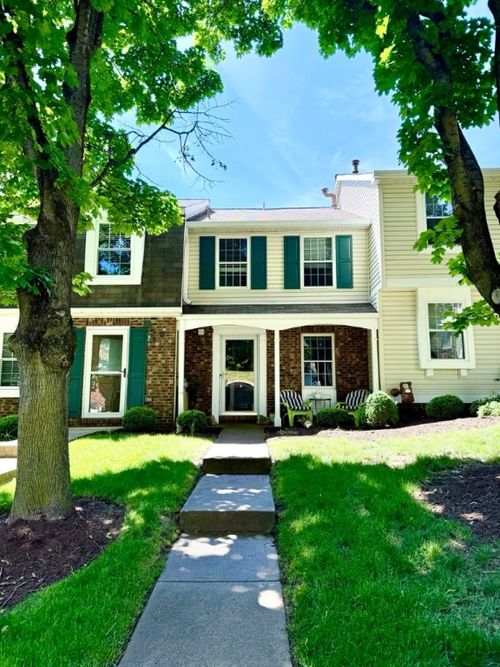 103 Saxonwald Ln, Castle Shannon, PA, 15234-2379 | Card Image