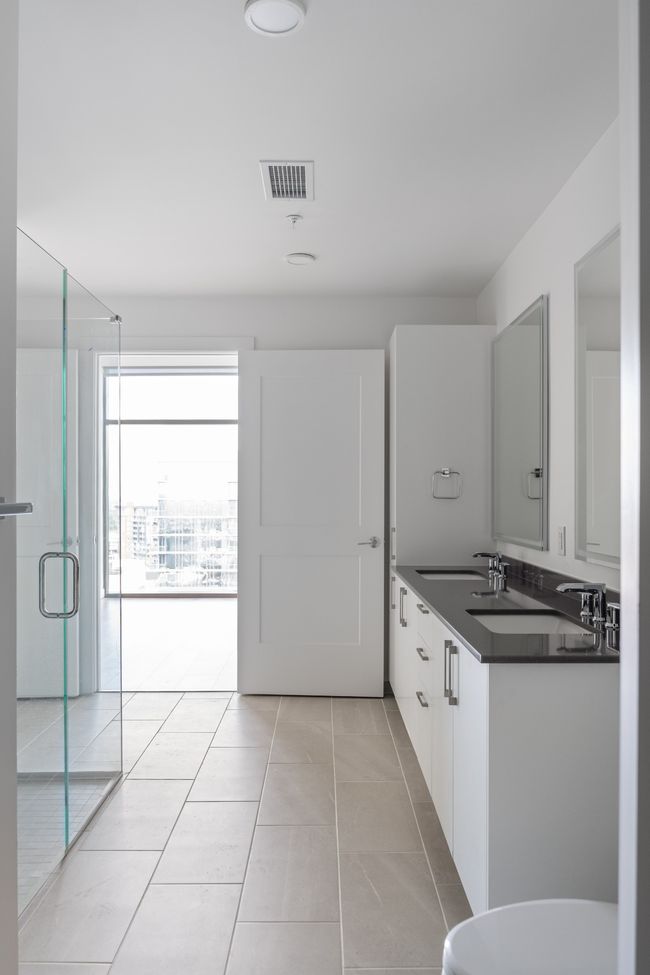 A12 Bathroom | Cool Finish Package | Image 18