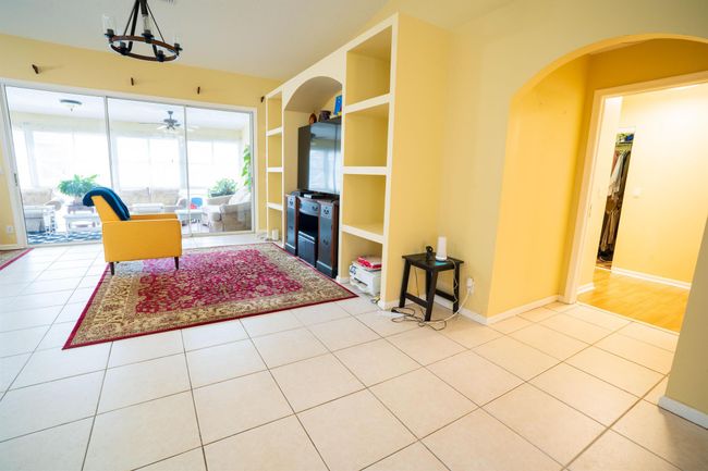 165 Cypress Trce, House other with 4 bedrooms, 3 bathrooms and null parking in Royal Palm Beach FL | Image 14