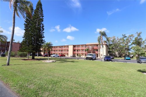 b305-4206 Heron Way, Bradenton, FL, 34205-5066 | Card Image