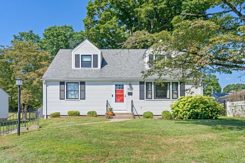521 S Main St, West Hartford, CT, 06110-1756 | Card Image