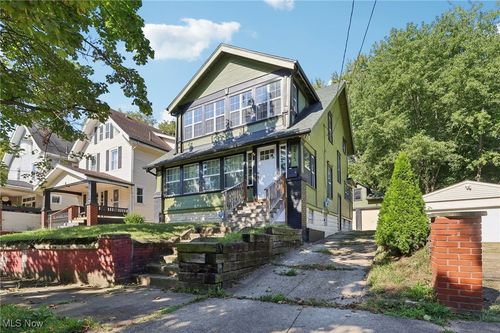413 Crestwood Ave, Akron, OH, 44302-1620 | Card Image