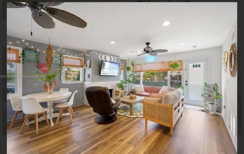 23-314 New Hampshire St, Hollywood, FL, 33019-3700 | Card Image